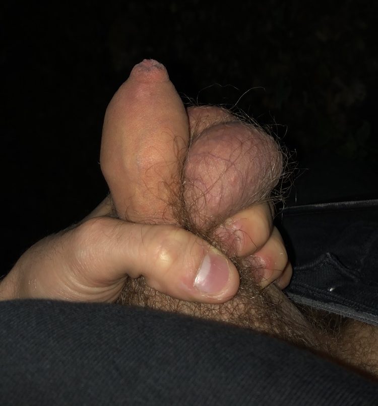 Outdoor dick looking like a clit.
