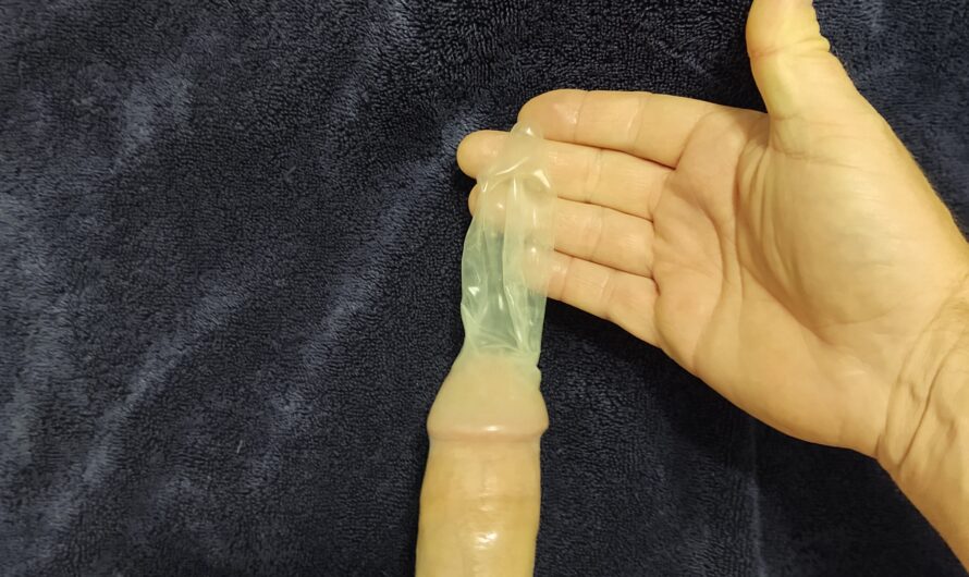 Cuckold dicklette can’t fill out a standard condom