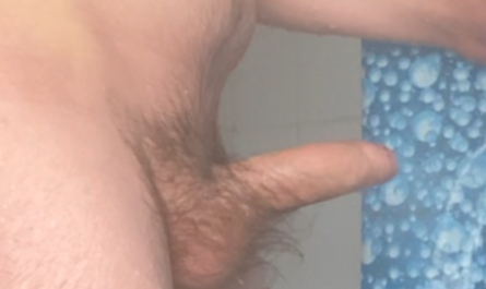 Small dick gets hard in the shower